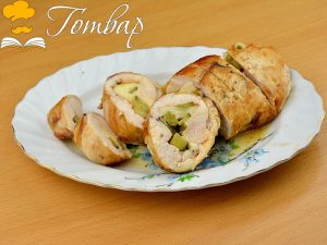 Готвар, рецепта - Пълнено пилешко филе с кашкавал и кисели краставички